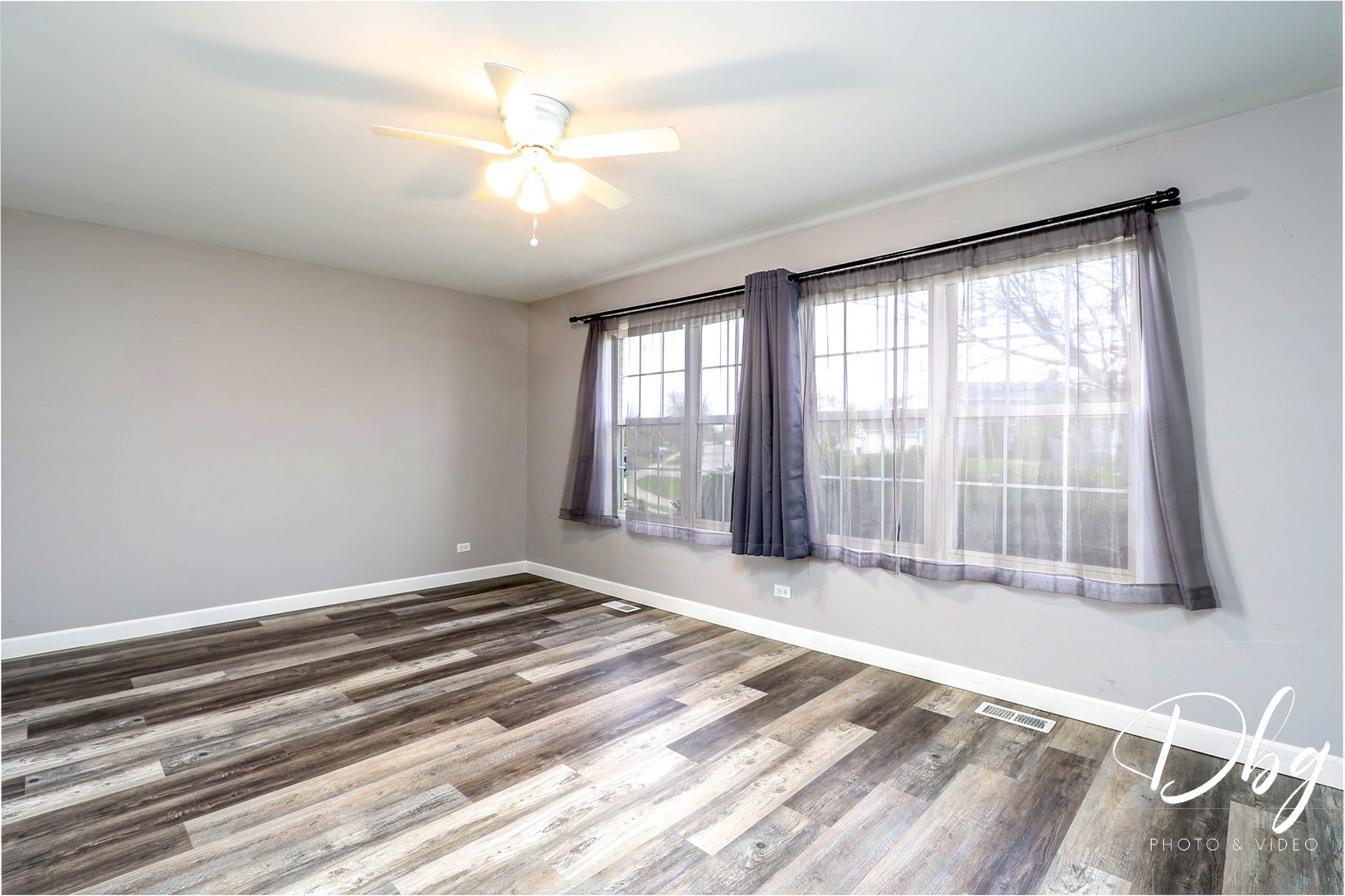 2272 IROQUOIS Lane