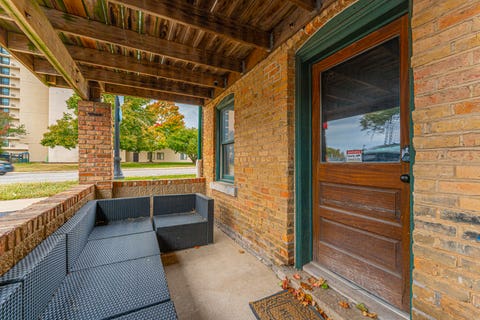 Tiny photo for 114 W Locust Street, Bloomington, IL 61701 (MLS # 12731878)