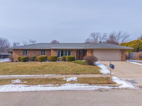Tiny photo for 207 Hampton Drive, Bloomington, IL 61704 (MLS # 12545654)