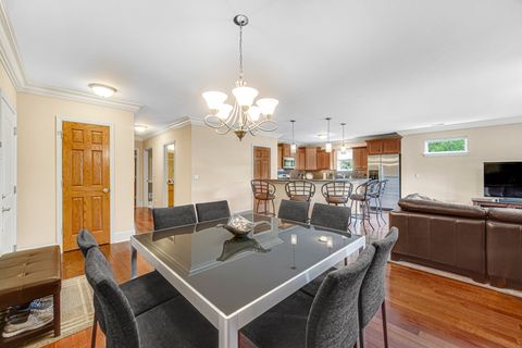 Tiny photo for 405 W Pierce Road #201, Itasca, IL 60143 (MLS # 12666101)