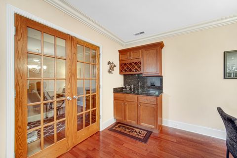 Tiny photo for 405 W Pierce Road #201, Itasca, IL 60143 (MLS # 12666101)