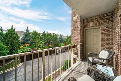 Tiny photo for 405 W Pierce Road #201, Itasca, IL 60143 (MLS # 12666101)