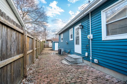 Tiny photo for 1607 Hovey Avenue, Normal, IL 61761 (MLS # 12578735)