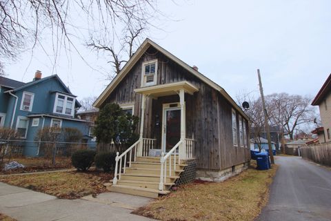 Tiny photo for 12814 Greenwood Avenue, Blue Island, IL 60406 (MLS # 12578339)