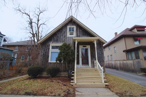 Tiny photo for 12814 Greenwood Avenue, Blue Island, IL 60406 (MLS # 12578339)