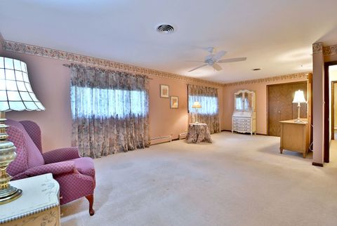 Tiny photo for 7976 Clarendon Hills Road, Willowbrook, IL 60527 (MLS # 12448367)