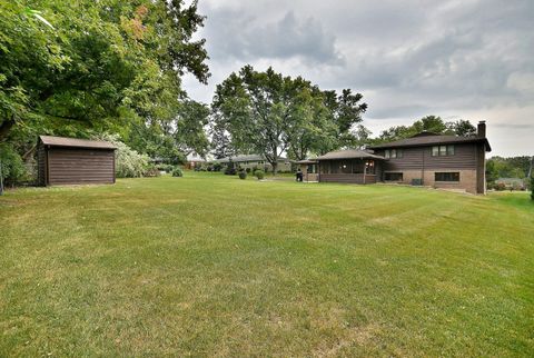 Tiny photo for 7976 Clarendon Hills Road, Willowbrook, IL 60527 (MLS # 12448367)