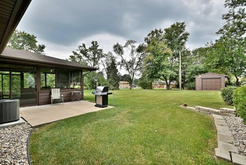 Tiny photo for 7976 Clarendon Hills Road, Willowbrook, IL 60527 (MLS # 12448367)