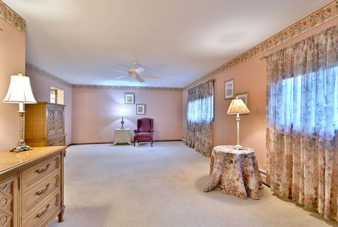 Tiny photo for 7976 Clarendon Hills Road, Willowbrook, IL 60527 (MLS # 12448367)