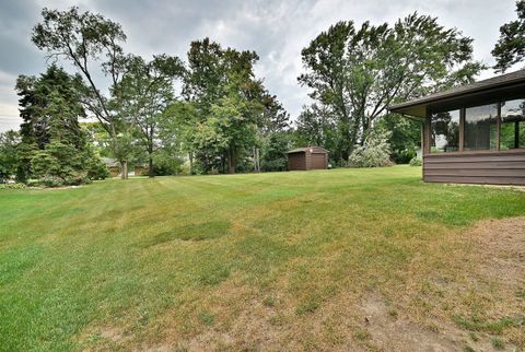 Tiny photo for 7976 Clarendon Hills Road, Willowbrook, IL 60527 (MLS # 12448367)