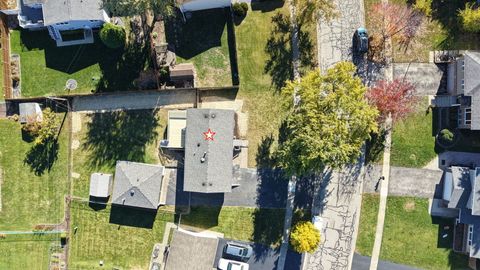 Tiny photo for 7209 Hawthorne Avenue, Woodridge, IL 60517 (MLS # 12514115)