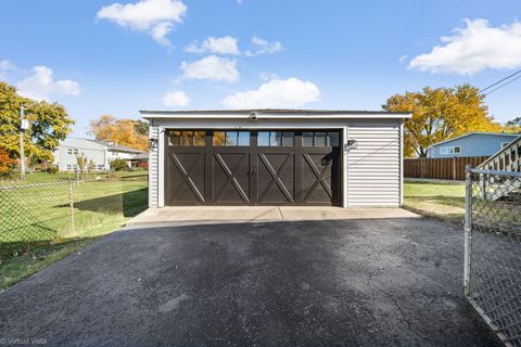 Tiny photo for 7209 Hawthorne Avenue, Woodridge, IL 60517 (MLS # 12514115)