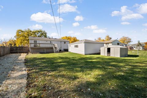 Tiny photo for 7209 Hawthorne Avenue, Woodridge, IL 60517 (MLS # 12514115)