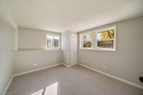 Tiny photo for 7209 Hawthorne Avenue, Woodridge, IL 60517 (MLS # 12514115)