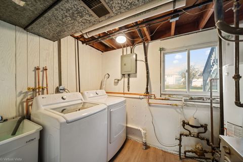 Tiny photo for 7209 Hawthorne Avenue, Woodridge, IL 60517 (MLS # 12514115)