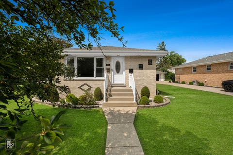 Tiny photo for 444 S Prospect Avenue, Itasca, IL 60143 (MLS # 12734300)