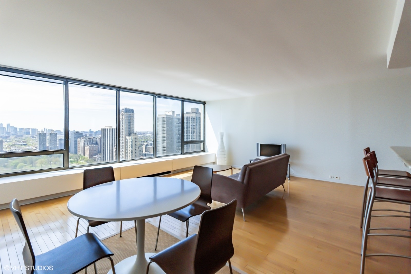 2800 N Lake Shore Drive 3510