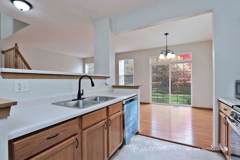 Tiny photo for 505 N Fox Trail #505, Round Lake, IL 60073 (MLS # 12506097)