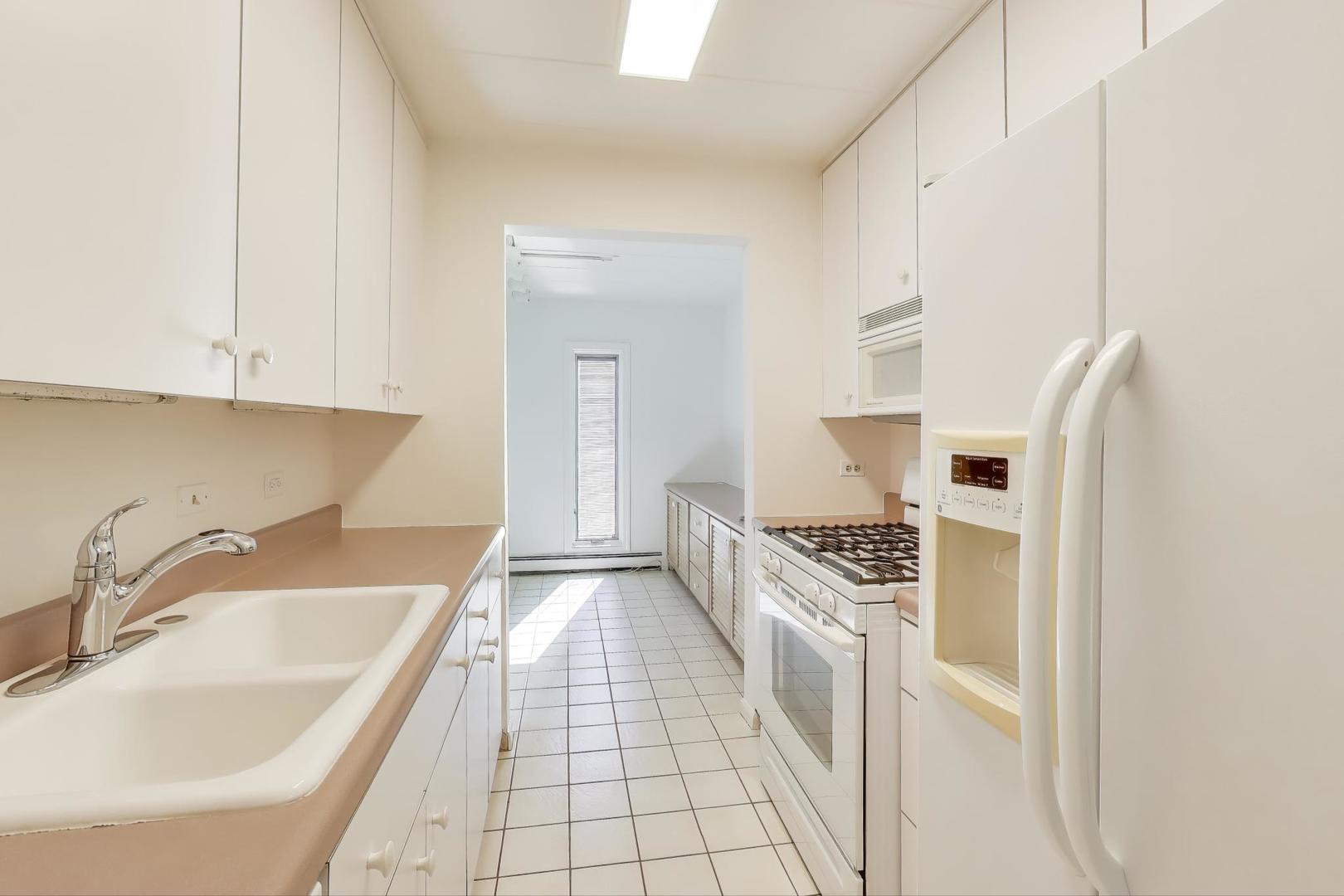 1015 Deerfield Road 135