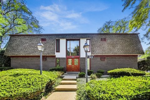 1015 Deerfield Road 135 Deerfield IL 60015