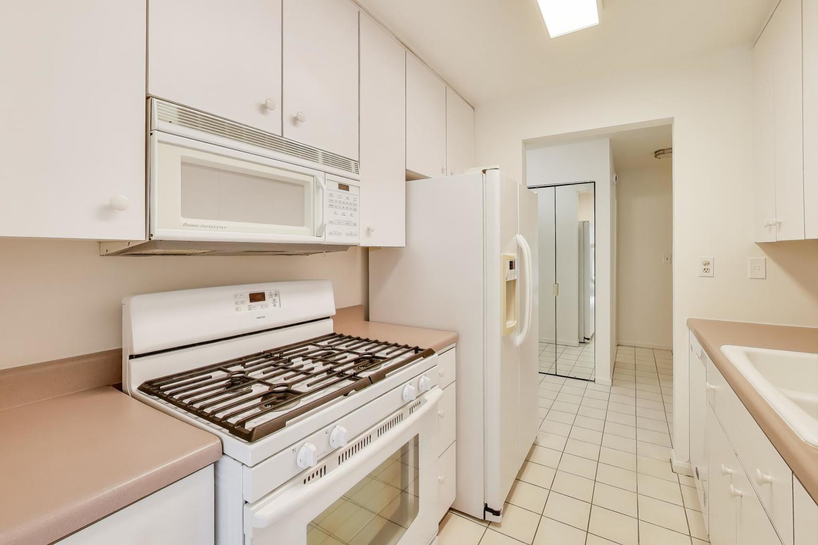 1015 Deerfield Road 135