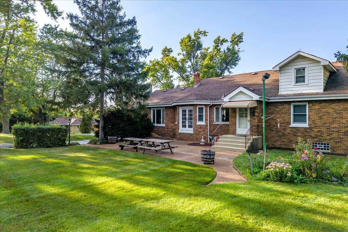 16W233 63rd Street