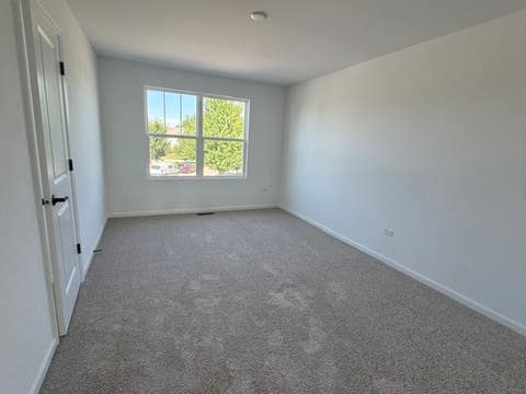 Tiny photo for 703 Pomfret Court, Oswego, IL 60543 (MLS # 12665467)