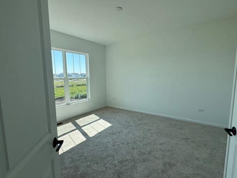 Tiny photo for 703 Pomfret Court, Oswego, IL 60543 (MLS # 12665467)
