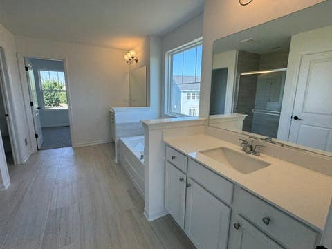 Tiny photo for 703 Pomfret Court, Oswego, IL 60543 (MLS # 12665467)