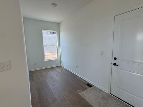 Tiny photo for 703 Pomfret Court, Oswego, IL 60543 (MLS # 12665467)