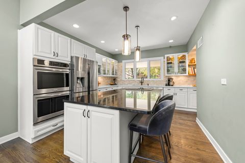 Tiny photo for 606 Lakeview Terrace, Glen Ellyn, IL 60137 (MLS # 12453382)