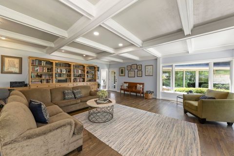 Tiny photo for 606 Lakeview Terrace, Glen Ellyn, IL 60137 (MLS # 12453382)