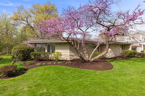 Tiny photo for 606 Lakeview Terrace, Glen Ellyn, IL 60137 (MLS # 12453382)