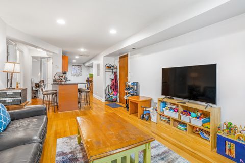 Tiny photo for 5700 N Maplewood Avenue #G, Chicago, IL 60659 (MLS # 12497750)