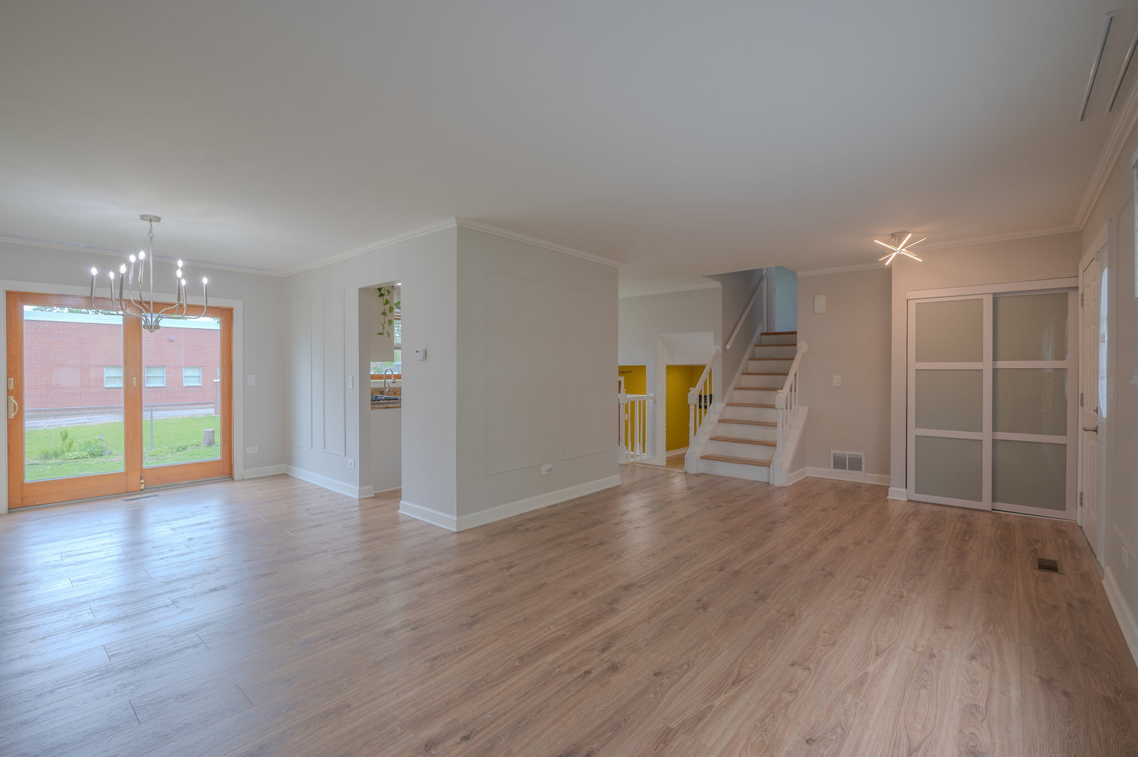 106 S Elroy Avenue
