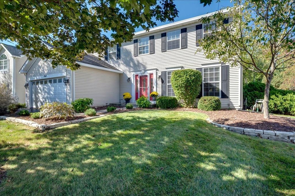 Photo for 467 Taubert Avenue, Batavia, IL 60510 (MLS # 12498098)