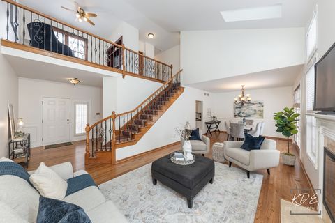 Tiny photo for 1512 Harbour Towne Place, Naperville, IL 60564 (MLS # 12543044)