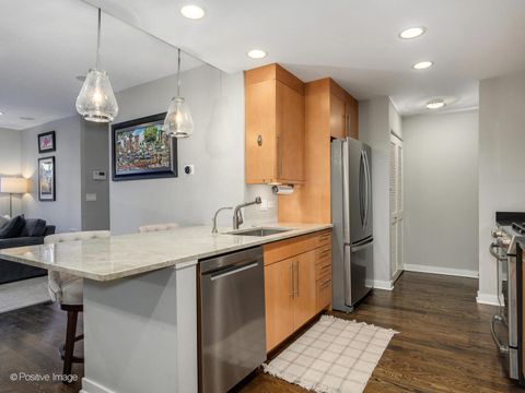 Tiny photo for 1715 N Wells Street #15, Chicago, IL 60614 (MLS # 12552269)