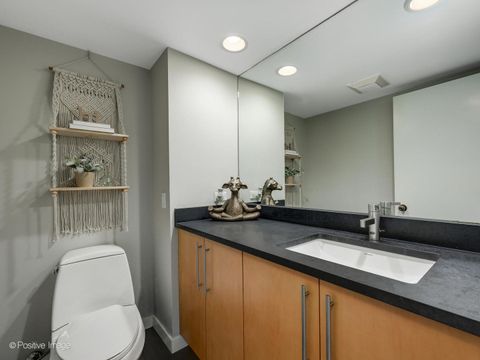 Tiny photo for 1715 N Wells Street #15, Chicago, IL 60614 (MLS # 12552269)