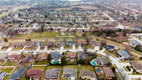 Tiny photo for 12816 S Parkside Drive, Palos Park, IL 60464 (MLS # 12588890)