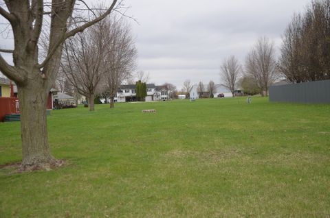 Tiny photo for 2547 N 4645th Road #B, Somonauk, IL 60552 (MLS # 12608369)