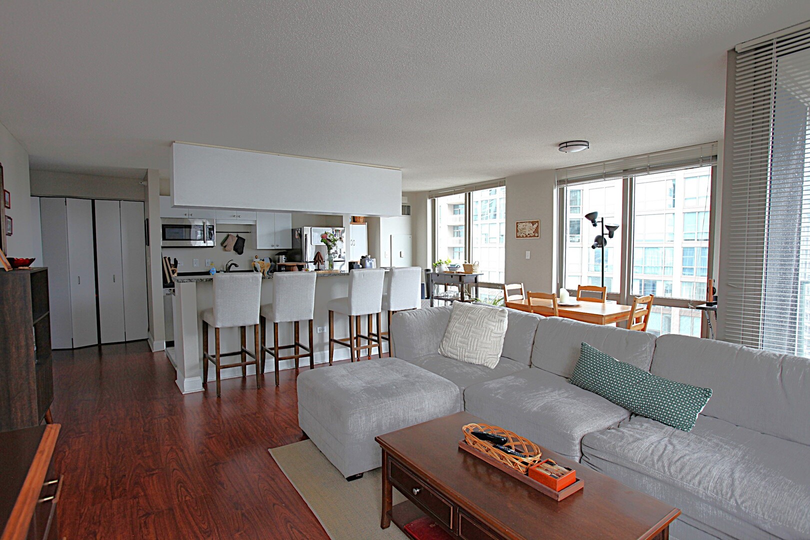 2 E Erie Street 3102