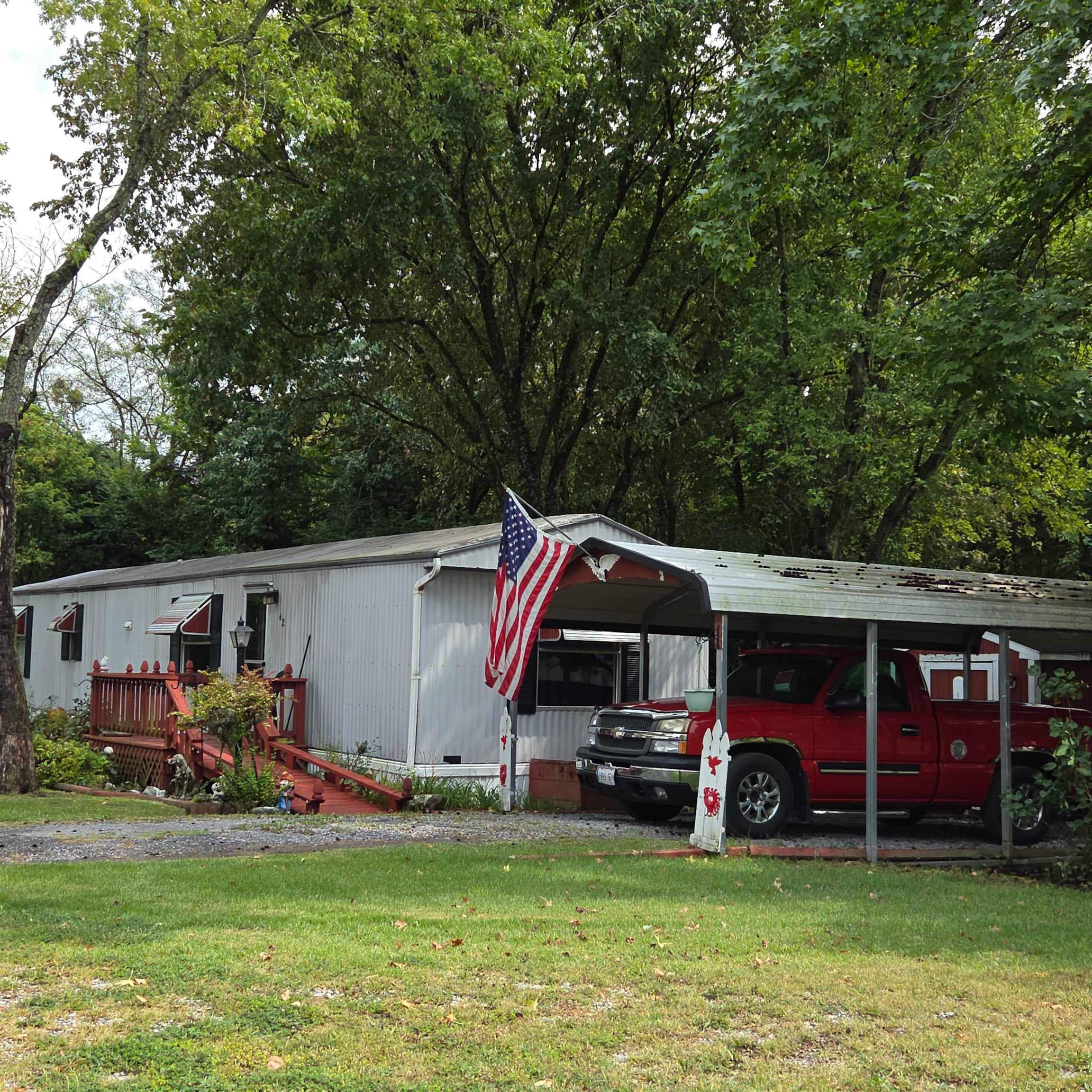 231 S Court Street S 42