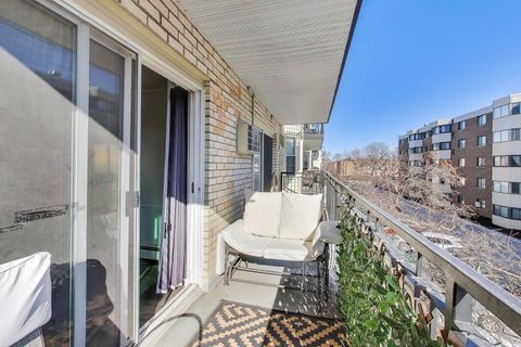 Tiny photo for 5506 Lincoln Avenue #315, Morton Grove, IL 60053 (MLS # 12599170)