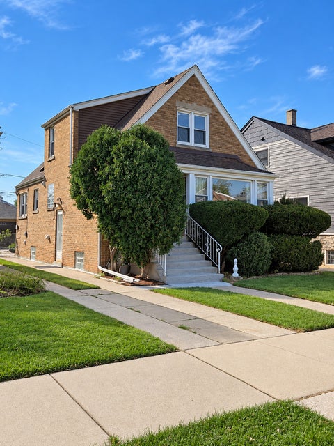 Photo of 5434 S Neenah Avenue, Chicago, IL 60638 (MLS # 12753447)