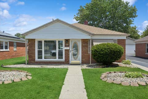 Photo of 11637 S Harry J Rogowski Drive, Merrionette Park, IL 60803 (MLS # 12671070)