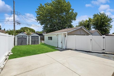 Tiny photo for 11637 S Harry J Rogowski Drive, Merrionette Park, IL 60803 (MLS # 12671070)