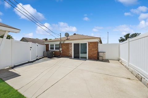 Tiny photo for 11637 S Harry J Rogowski Drive, Merrionette Park, IL 60803 (MLS # 12671070)
