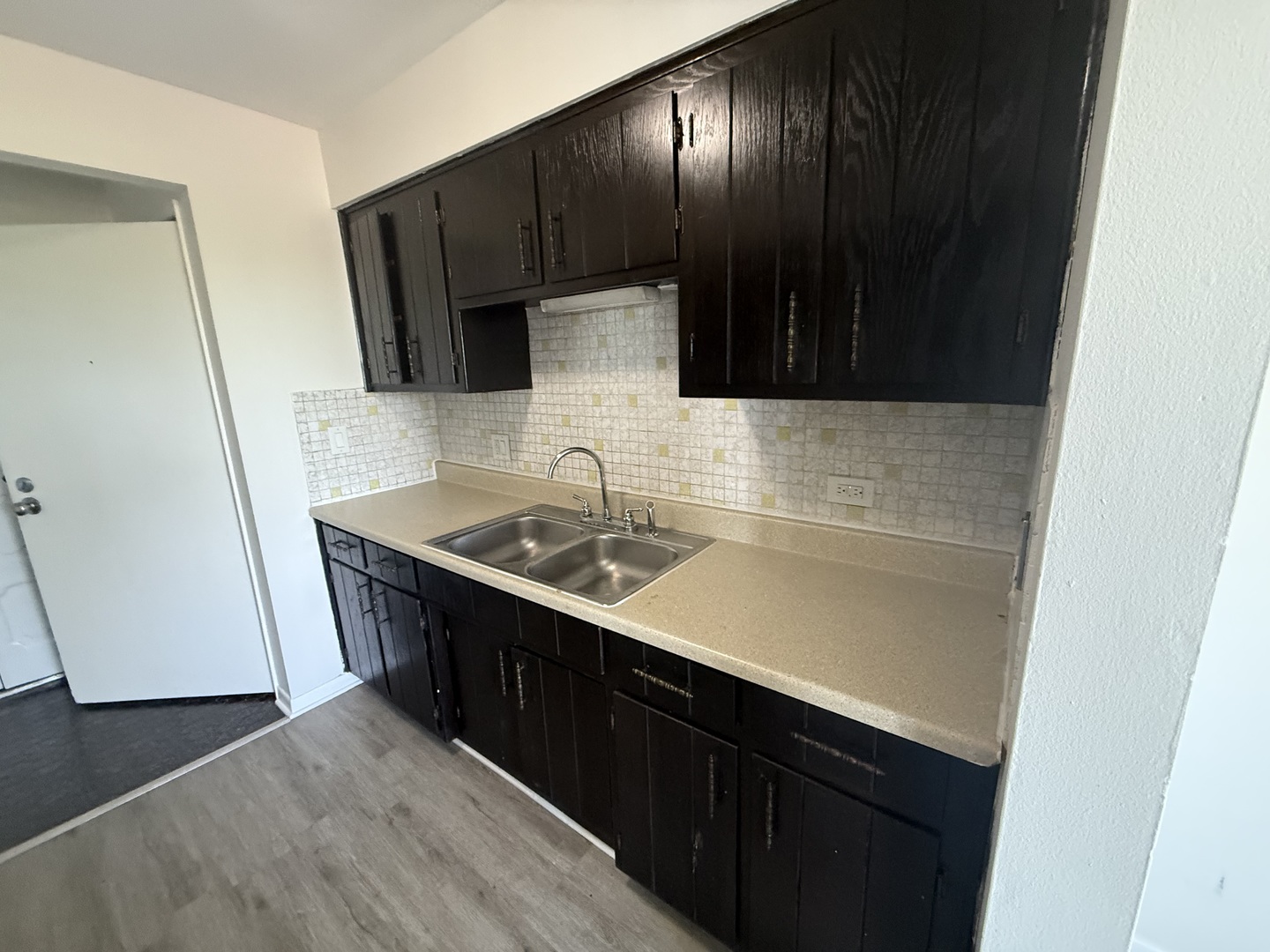 2300 N Harlem Avenue 404