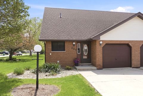 Photo of 200 Fairview Drive, Manhattan, IL 60442 (MLS # 12633911)